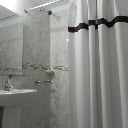 Hostal Tamarindo Inn 麦德林 外观 照片