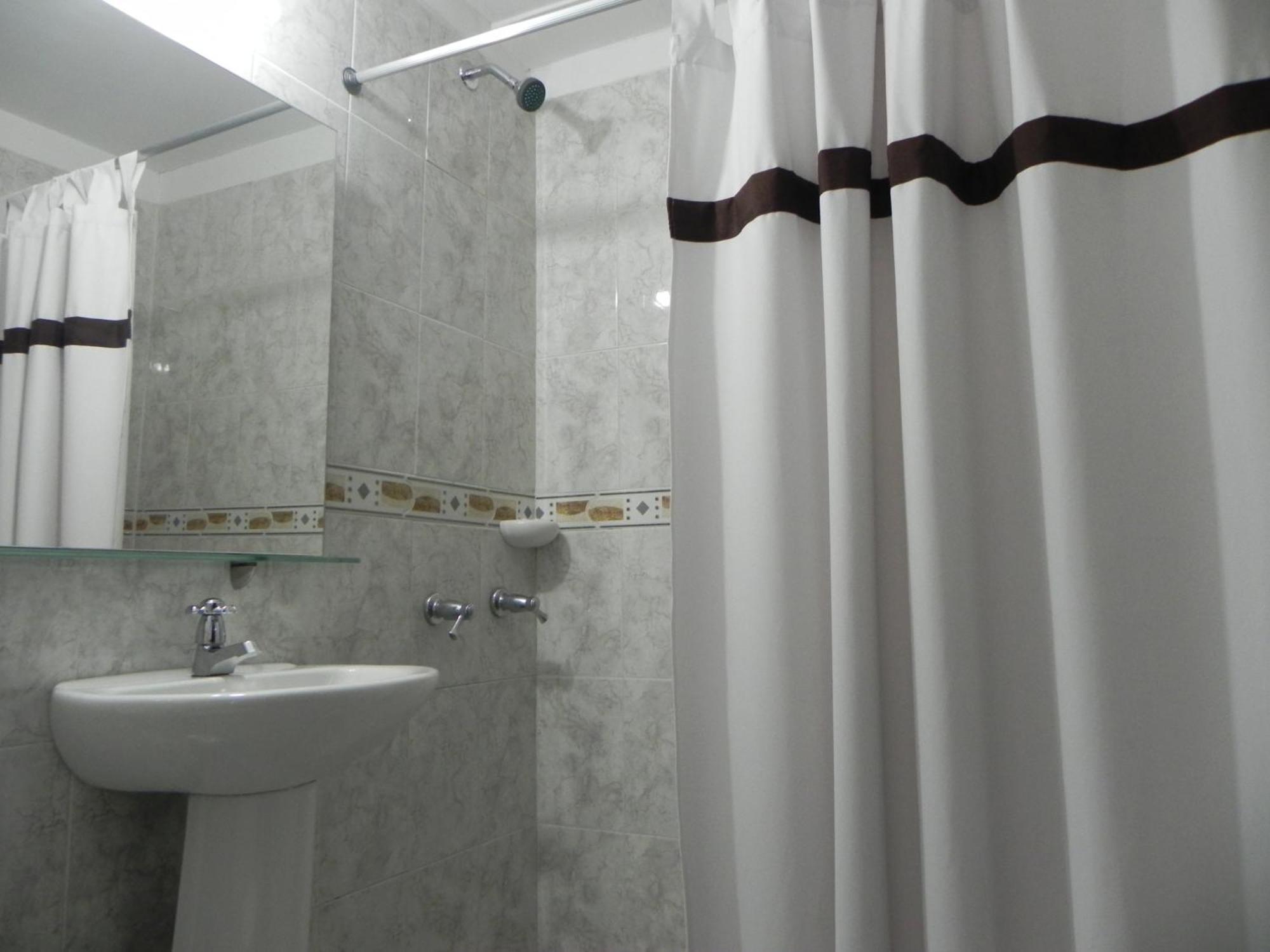 Hostal Tamarindo Inn 麦德林 外观 照片