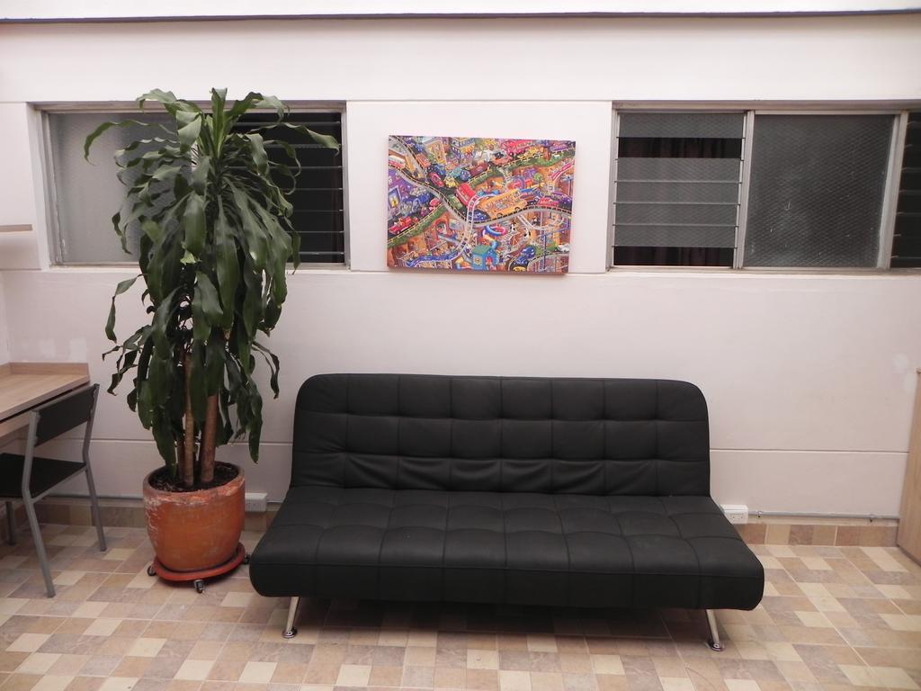 Hostal Tamarindo Inn 麦德林 外观 照片