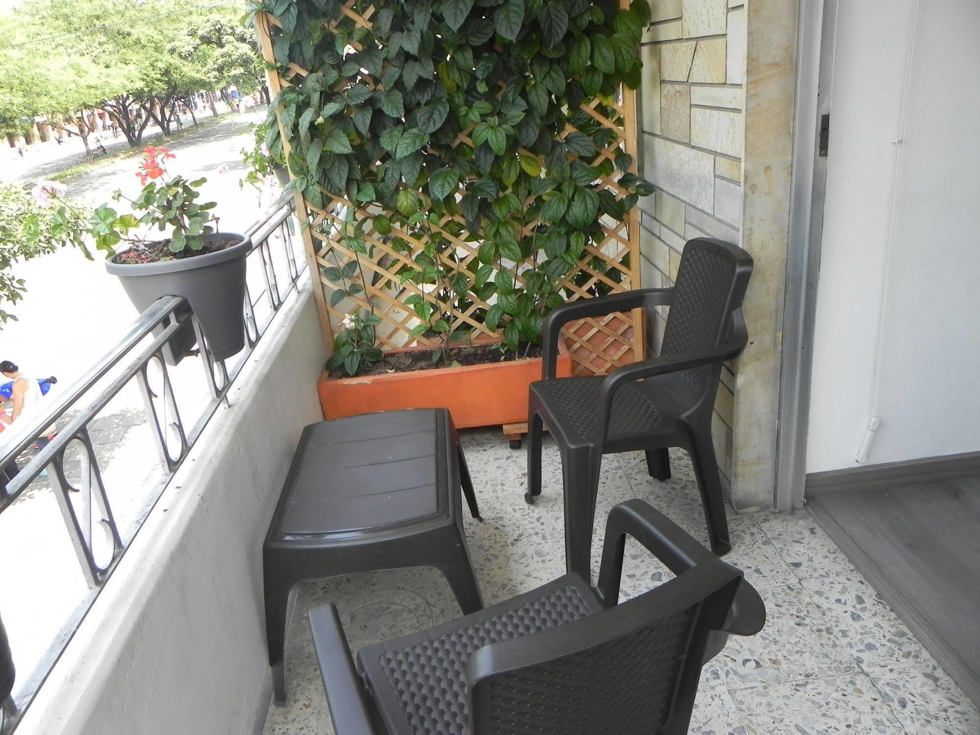 Hostal Tamarindo Inn 麦德林 外观 照片