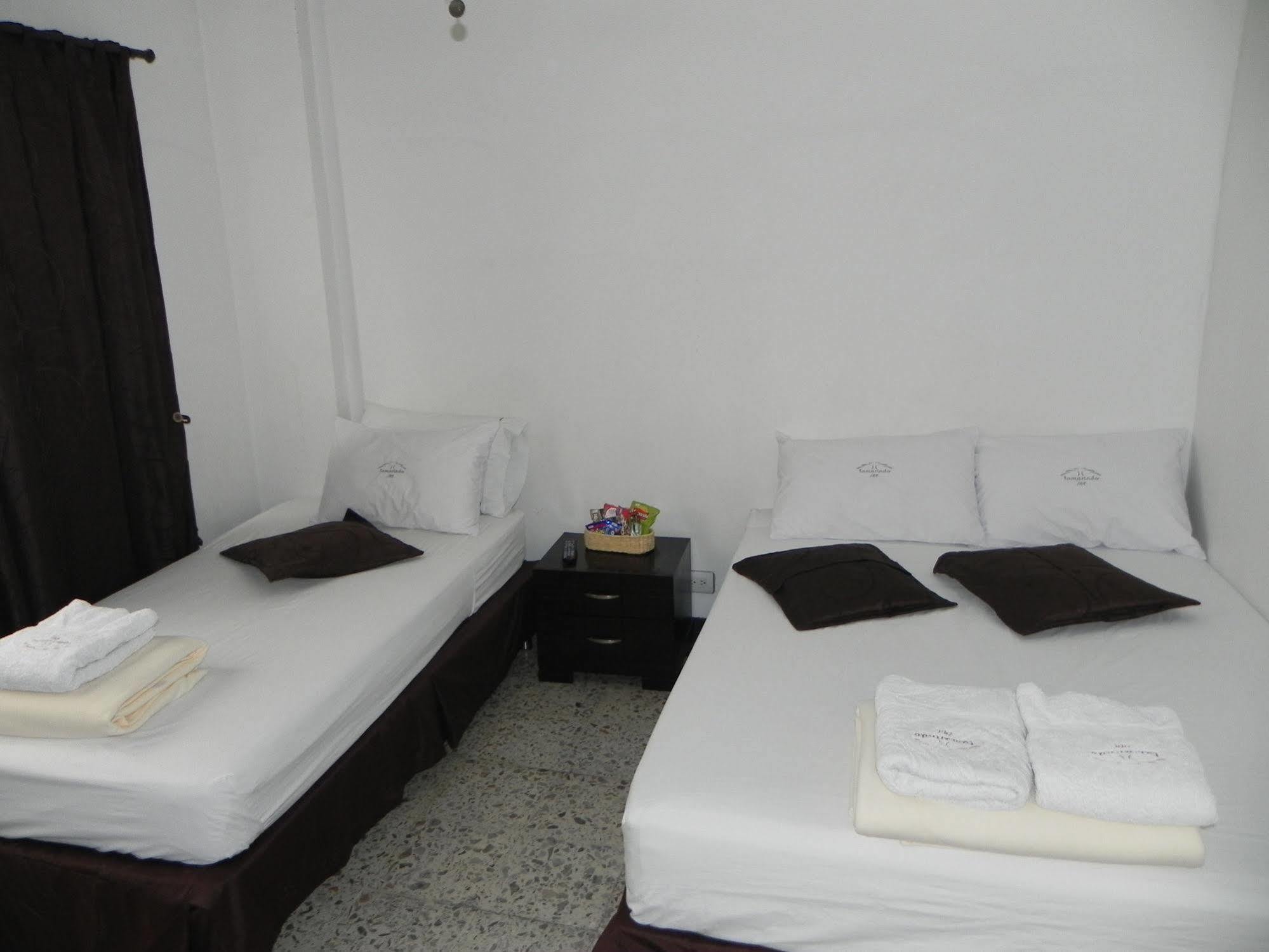 Hostal Tamarindo Inn 麦德林 外观 照片